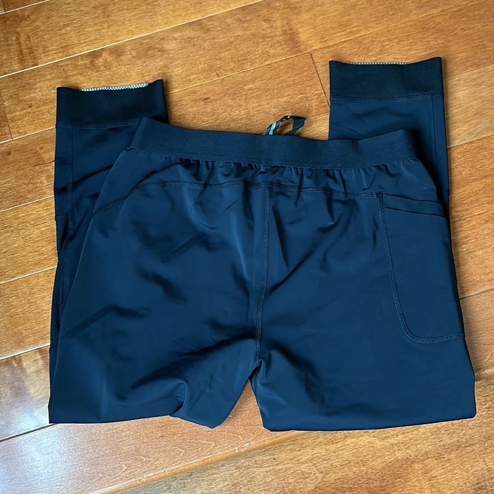 NWOT Ten Thousand 3/4 Length Tight Size Small, Medium & Large